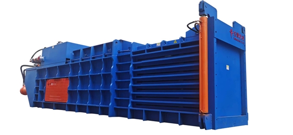 大型臥式半自動打包機（寬1.1x高1.25)